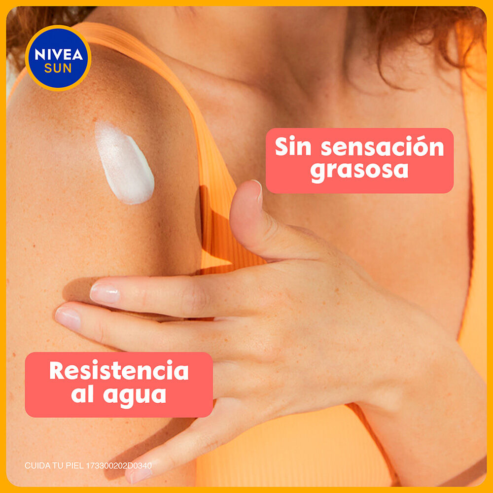 NIVEA-SUN-Protector-Solar-Corporal-Protect-&-Sensitive-FPS-50-125-ml-imagen-7